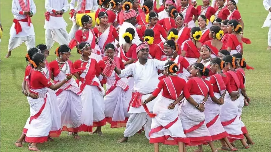 Assam के मुख्यमंत्री ने अधिकारियों को 24 फरवरी को चाय बागान क्षेत्रों में झुमुर प्रदर्शन