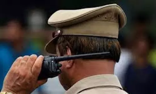 Odisha: भद्रक में पुलिस स्टेशन में प्रताड़ित किए जाने के बाद व्यक्ति को अस्पताल में भर्ती कराया