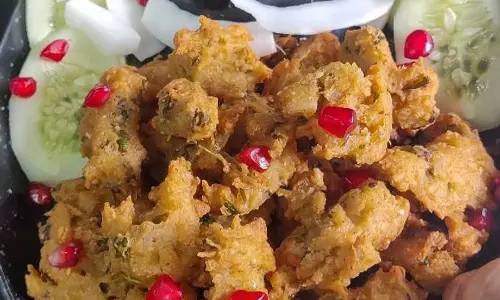 नारियल पकौड़ी रेसिपी नारियल पकौड़ी रेसिपी