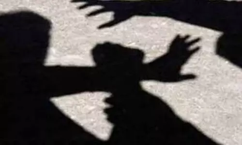 Odisha: ओडिशा में मानसिक रूप से अस्थिर व्यक्ति ने अपनी चाची की हथौड़े से हत्या कर दी Odisha: ओडिशा में मानसिक रूप से अस्थिर व्यक्ति ने अपनी चाची की हथौड़े से हत्या कर दी