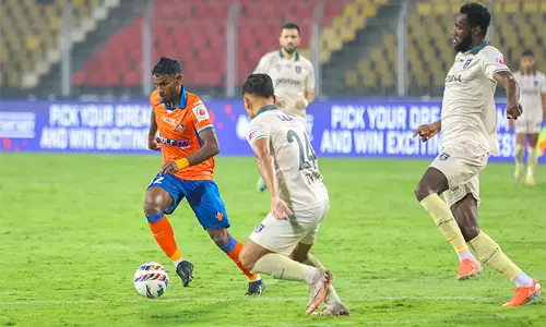 FC Goa ने 10 खिलाड़ियों वाली ओडिशा एफसी के खिलाफ 2-1 की आसान जीत हासिल कर शीर्ष-2 की दौड़ में फिर से वापसी की