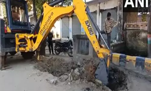 Sambhal में महवा नदी के पुनरुद्धार के दौरान कुआं और शिवलिंग मिला
