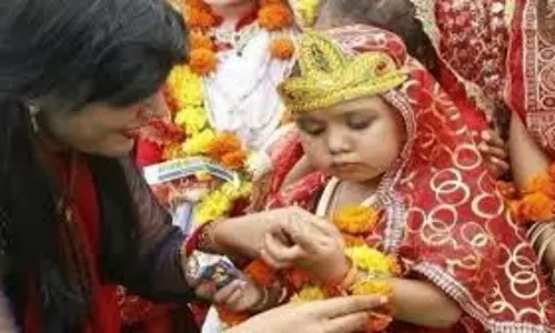 Kanya Pujan क्यों किया जाता है? जानें पौराणिक कथा Kanya Pujan क्यों किया जाता है? जानें पौराणिक कथा