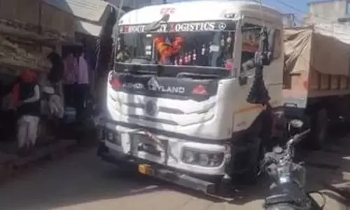 Jaipur: गूगल मैप ने ट्रेलर को हाईवे की जगह गली में पहुंचाया