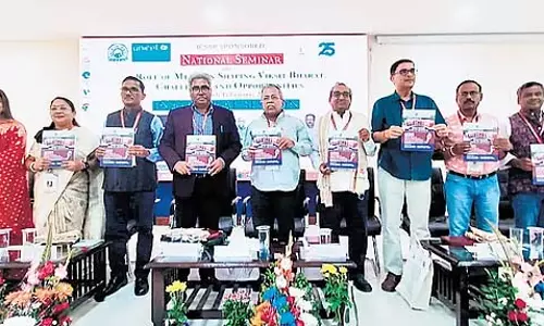 FMU में ‘विकसित भारत को आकार देने में मीडिया की भूमिका’ पर बैठक शुरू FMU में ‘विकसित भारत को आकार देने में मीडिया की भूमिका’ पर बैठक शुरू