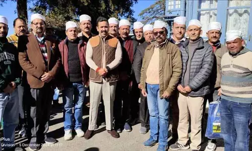 PWD मंत्री विक्रमादित्य ने चेहनी सुरंग के निर्माण पर जोर दिया PWD मंत्री विक्रमादित्य ने चेहनी सुरंग के निर्माण पर जोर दिया