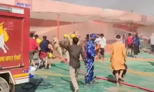 Uttar Pradesh: महाकुंभ में एक और अग्निकांड