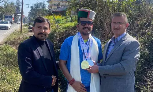 अंतरराष्ट्रीय चैंपियनशिप में स्वर्ण पदक जीतने पर Para athlete को सम्मानित किया