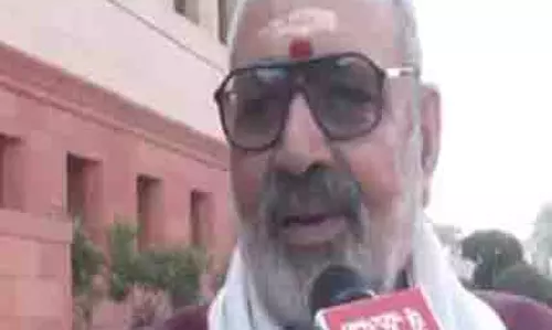 केजरीवाल के विधायकों की खरीद-फरोख्त के आरोपों पर BJP MP गिरिराज ने कहा, उन्हें 16 सीटें भी नहीं मिलेंगी