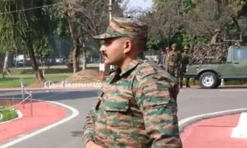 Jammu: सेना की खोजी कुतिया टीना सक्रिय ड्यूटी से सेवानिवृत्त Jammu: सेना की खोजी कुतिया टीना सक्रिय ड्यूटी से सेवानिवृत्त