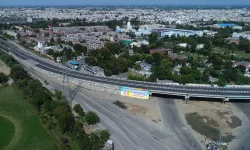 जालंधर में PAP, चुगिट्टी फ्लाईओवर पर फुट ओवरब्रिज बनाने का आग्रह किया जालंधर में PAP, चुगिट्टी फ्लाईओवर पर फुट ओवरब्रिज बनाने का आग्रह किया