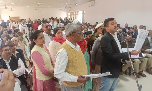 Haryana :   जींद में शिकायत समिति की बैठक के दौरान शिक्षा मंत्री ने अधिकारियों पर साधा निशाना
