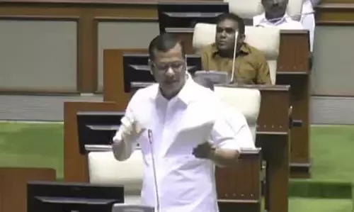 GREEN CESS SCAM: विपक्ष के नेता ने क्रोनी कैपिटलिस्टों से वसूली की मांग की GREEN CESS SCAM: विपक्ष के नेता ने क्रोनी कैपिटलिस्टों से वसूली की मांग की