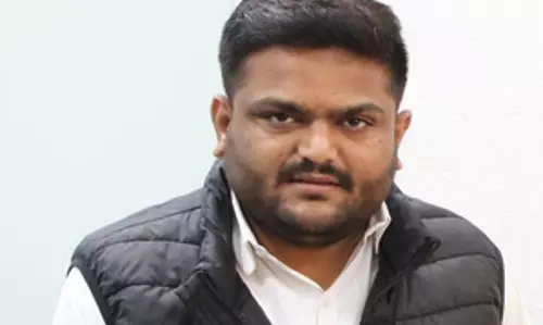 Gujarat सरकार ने पाटीदार नेताओं के खिलाफ दर्ज राजद्रोह के मामले वापस लिए Gujarat सरकार ने पाटीदार नेताओं के खिलाफ दर्ज राजद्रोह के मामले वापस लिए
