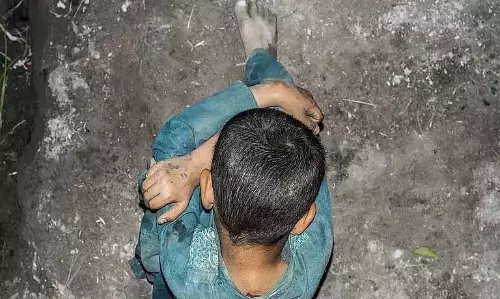 Assam : कछार में गुणोत्सव कार्यक्रम के दौरान हेडमास्टर ने नाबालिग