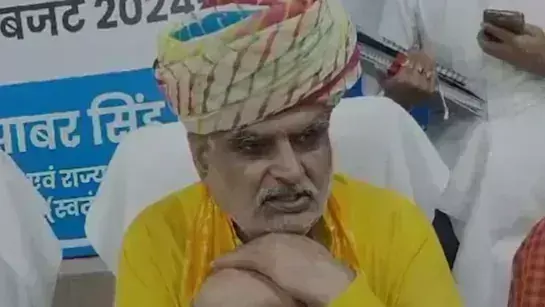 Jaipur: प्रधानमंत्री आवास योजना के प्रथम चरण के निर्माणाधीन आवासों को शीघ्र पूर्ण करवाया जाएगा Jaipur: प्रधानमंत्री आवास योजना के प्रथम चरण के निर्माणाधीन आवासों को शीघ्र पूर्ण करवाया जाएगा