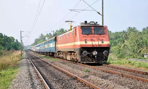 Train information: 10-21 तारीख के बीच 30 ट्रेनें रद्द