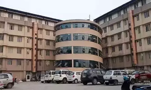 अरुणाचल : चिकित्सा बिरादरी ने TRIHMS निदेशक पर हमले का विरोध किया अरुणाचल : चिकित्सा बिरादरी ने TRIHMS निदेशक पर हमले का विरोध किया