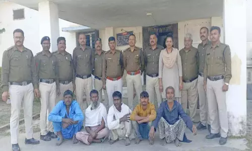दरिंदों ने CG में किया गैंगरेप, घर में नहीं था पीड़िता का पति