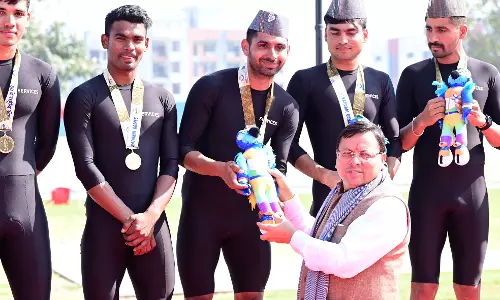 CM ने रुद्रपुर वेलोड्रोम में राष्ट्रीय खेलों के साइकिलिस्टों को पदक प्रदान किए