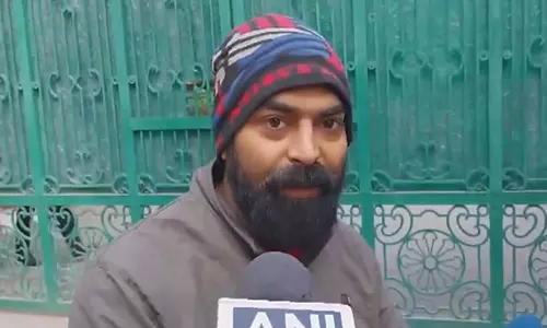 Delhi-NCR के स्कूलों को बम से उड़ाने की धमकी के बाद स्कूल बंद, ऑनलाइन होंगी कक्षाएं Delhi-NCR के स्कूलों को बम से उड़ाने की धमकी के बाद स्कूल बंद, ऑनलाइन होंगी कक्षाएं