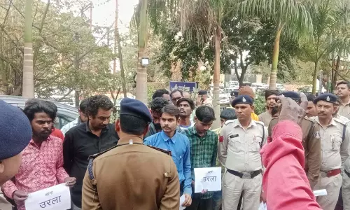 Raipur Breaking: गुंडा-बदमाशों को SSP ने दी समझाइश, देखें VIDEO...