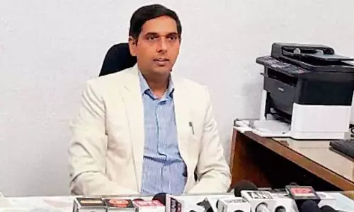 Chamba DC ने लंबित परियोजनाओं को समय पर पूरा करने के आदेश दिए Chamba DC ने लंबित परियोजनाओं को समय पर पूरा करने के आदेश दिए