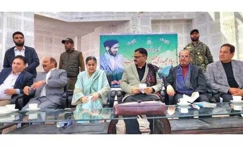 Javed Rana ने फ़ैज़ हुसैन इंकलाब पर सेमिनार का उद्घाटन किया