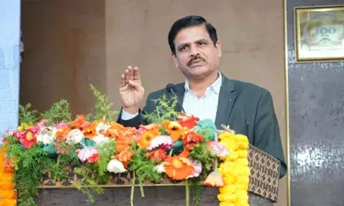 Telangana: शिक्षा में डिजिटल परिवर्तन अब वैकल्पिक नहीं Telangana: शिक्षा में डिजिटल परिवर्तन अब वैकल्पिक नहीं
