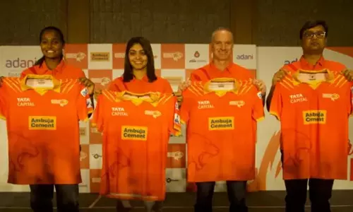वडोदरा में WPL के घरेलू डेब्यू से पहले, गुजरात जायंट्स ने जर्सी का अनावरण किया