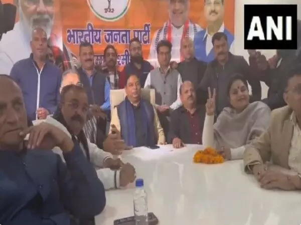 जम्मू-कश्मीर BJP ने दिल्ली चुनाव में पार्टी के प्रदर्शन का जश्न मनाया