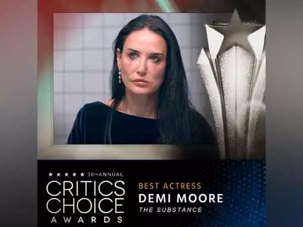 Demi Moore ने द सब्सटेंस में अपनी भूमिका के लिए सर्वश्रेष्ठ अभिनेत्री का क्रिटिक्स चॉइस अवार्ड जीता