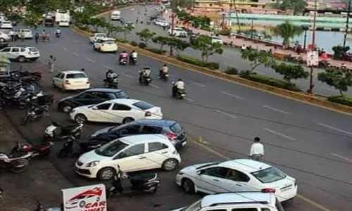 रायपुर : आज शाम जाम से बचने इन रास्तों में आने-जाने से बचे रायपुर : आज शाम जाम से बचने इन रास्तों में आने-जाने से बचे