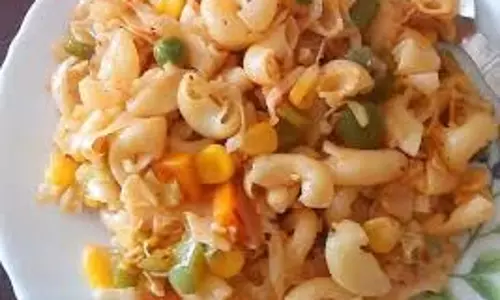 Recipe: नाश्ते में ऐसे बनाएं स्ट्रीट स्टाइल मैकरोनी