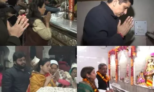 दिल्ली विधानसभा चुनाव के नतीजों से पहले AAP, BJP और कांग्रेस के उम्मीदवारों ने मंदिरों में जाकर पूजा-अर्चना की