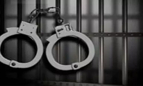 Tamil Nadu: लड़की का यौन उत्पीड़न करने के आरोप में ऑटो चालक गिरफ्तार Tamil Nadu: लड़की का यौन उत्पीड़न करने के आरोप में ऑटो चालक गिरफ्तार