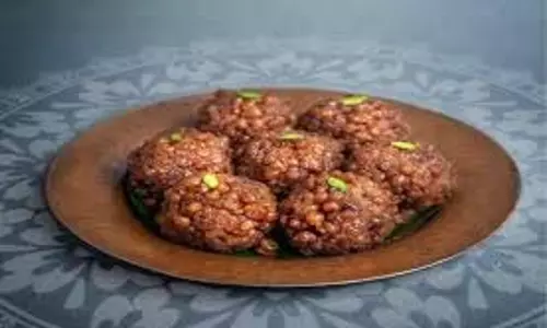 Recipe: जयपुर के मशहूर हलवाई जैसे दूध के लड्डू