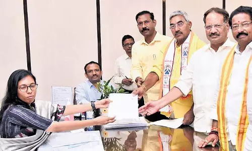अलापति राजेंद्र प्रसाद ने स्नातक MLC चुनाव के लिए पर्चा दाखिल किया