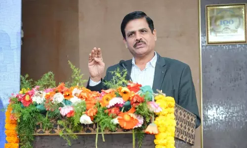 Telangana: शिक्षा में डिजिटल परिवर्तन अब वैकल्पिक नहीं Telangana: शिक्षा में डिजिटल परिवर्तन अब वैकल्पिक नहीं