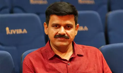 बजट में की गई कपटपूर्ण बयानबाजी को जनता समझ जाएगी : Sandeep Warrier बजट में की गई कपटपूर्ण बयानबाजी को जनता समझ जाएगी : Sandeep Warrier