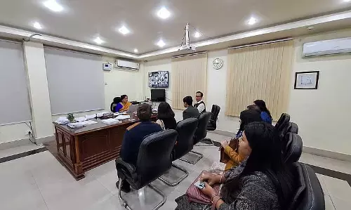 Assam : नलबाड़ी डीसी ने एडवांटेज असम 2.0 की तैयारियों पर चर्चा के लिए