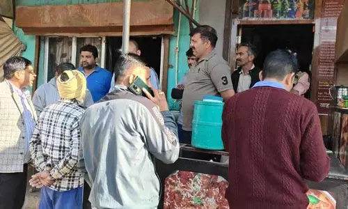 Haryana :  जींद के नरवाना में 400 पेटी अवैध शराब जब्त