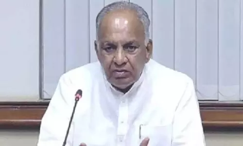 Minister NS Boseraju: सीएम सिद्धारमैया के खिलाफ विपक्ष की राजनीतिक साजिश नाकाम