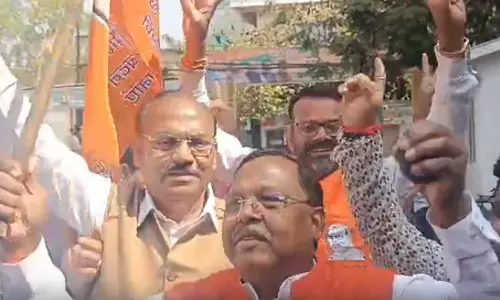 विष्णुदेव सरकार के मंत्री झूमे बीजेपी की जीत पर, वीडियो विष्णुदेव सरकार के मंत्री झूमे बीजेपी की जीत पर, वीडियो
