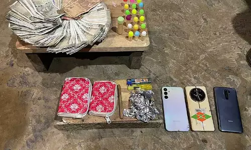 Assam : दक्षिण सलमारा पुलिस ने बड़ी ड्रग तस्करी में हेरोइन और नकदी जब्त