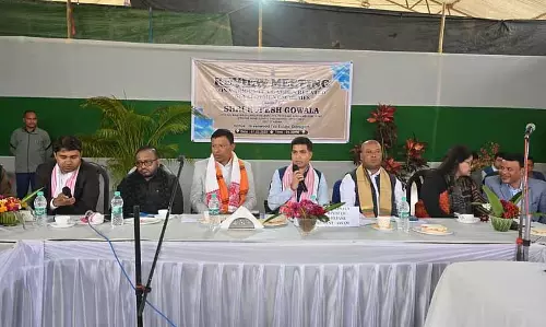 Assam : कैबिनेट मंत्री रूपेश गोवाला ने डिब्रूगढ़ में चाय बागान श्रमिकों के कल्याण