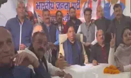 जम्मू-कश्मीर BJP ने दिल्ली चुनाव में पार्टी के प्रदर्शन का जश्न मनाया जम्मू-कश्मीर BJP ने दिल्ली चुनाव में पार्टी के प्रदर्शन का जश्न मनाया
