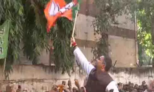 प्रवेश वर्मा अरविंद केजरीवाल को हराने के लिए तैयार, इसे PM मोदी और दिल्ली की जनता की जीत बताया प्रवेश वर्मा अरविंद केजरीवाल को हराने के लिए तैयार, इसे PM मोदी और दिल्ली की जनता की जीत बताया