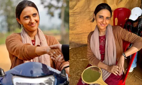 Akanksha Ranjan Kapoor अपनी नई सीरीज ग्राम चिकित्सालय के पहले लुक में पहचान में नहीं आ रही Akanksha Ranjan Kapoor अपनी नई सीरीज ग्राम चिकित्सालय के पहले लुक में पहचान में नहीं आ रही