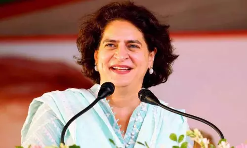 संविधान और लोकतंत्र को कमजोर करने के लिए हरसंभव प्रयास कर रही: Priyanka Gandhi संविधान और लोकतंत्र को कमजोर करने के लिए हरसंभव प्रयास कर रही: Priyanka Gandhi